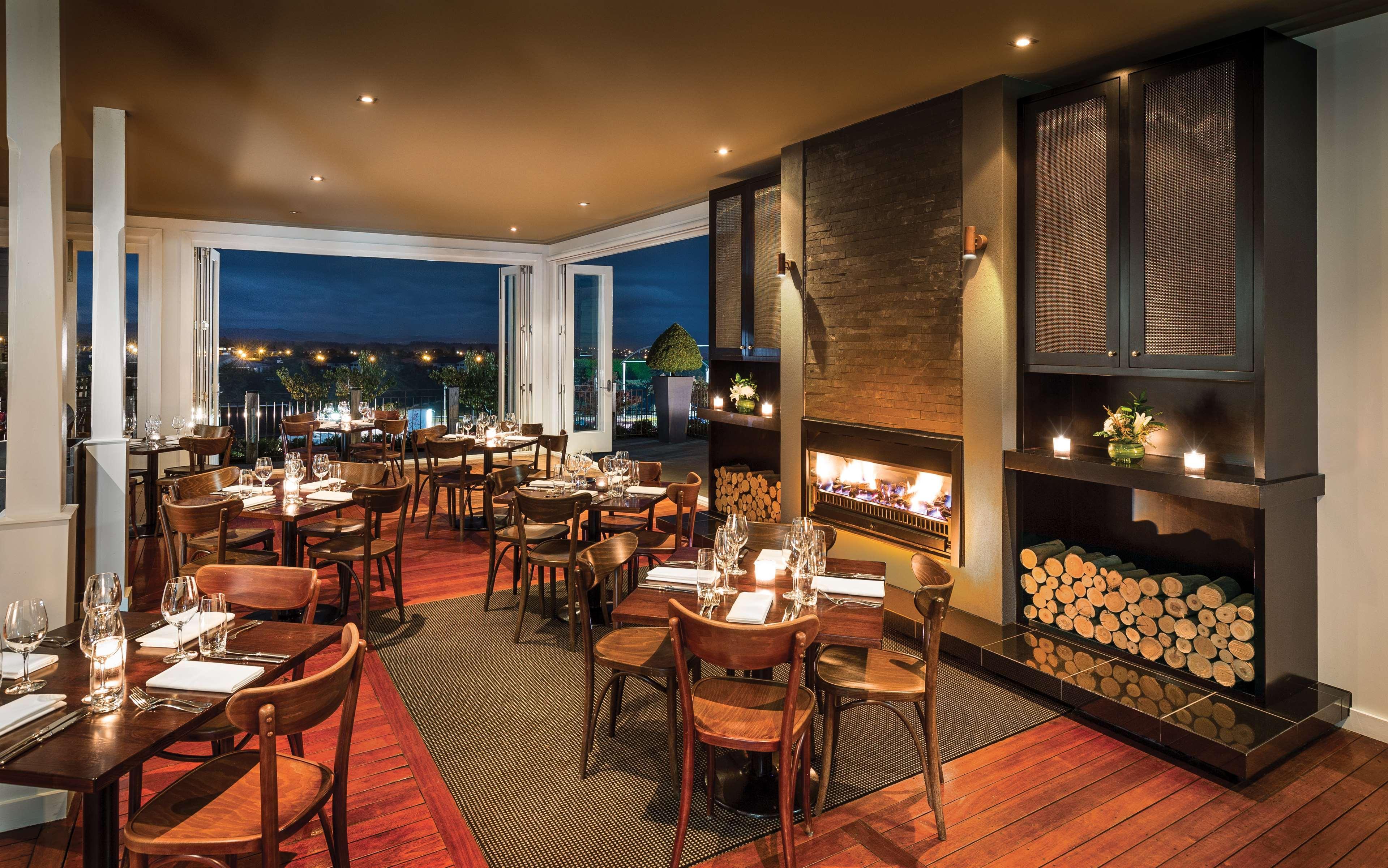 Hilton Lake Taupo Exterior foto