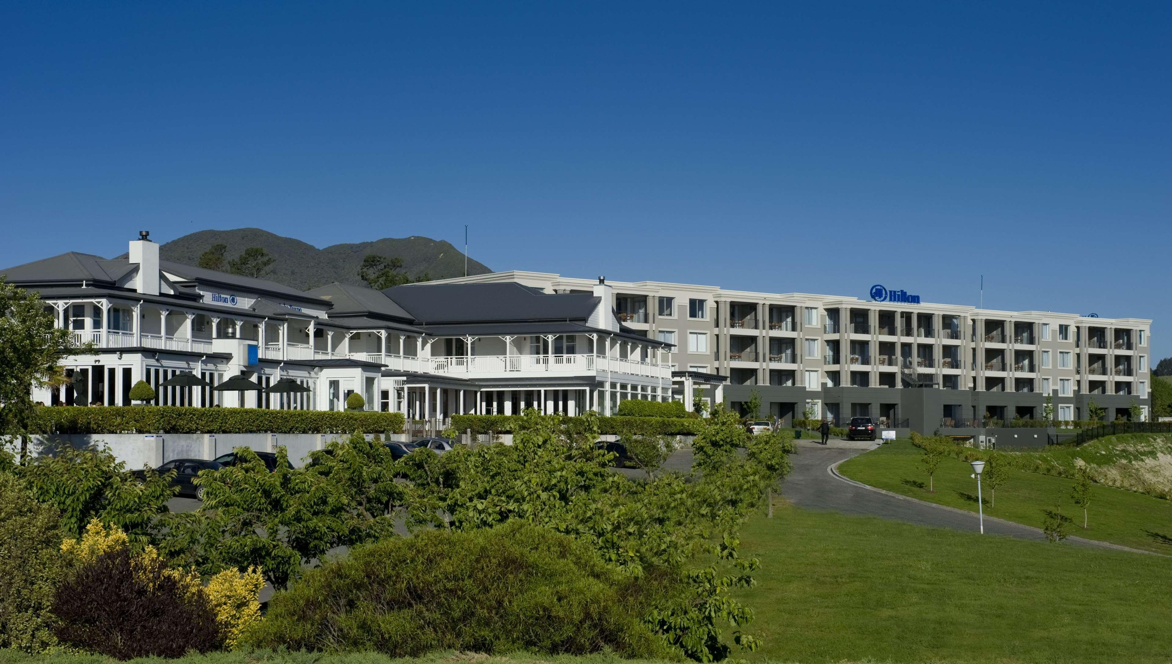 Hilton Lake Taupo Exterior foto